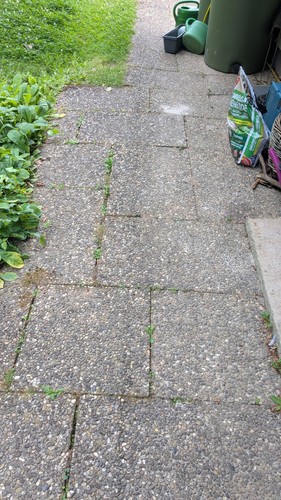 Waschbetonplatten - , zu