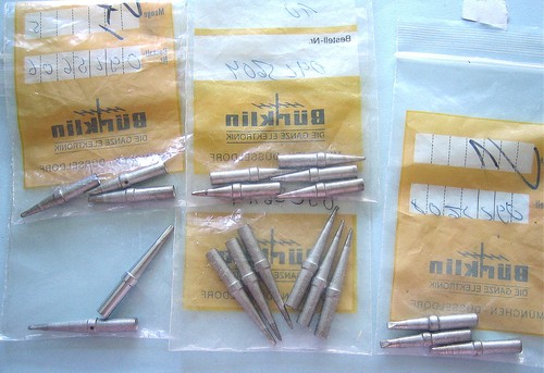 19 nagelneue - *, *