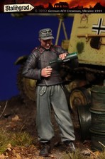 36__STALINGRAD-3092  German AFV Crewman-Ukraine 1944 " in 1/35 RESIN / UNGEBAUT