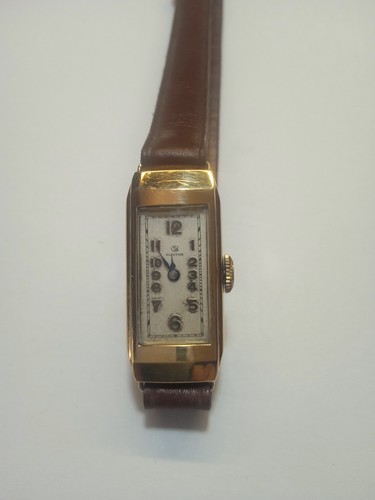 Election lady uhr - uhr, c