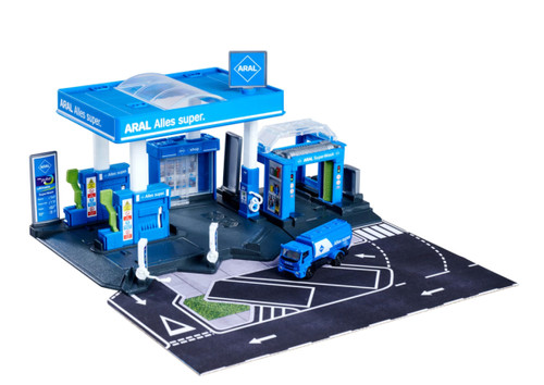 Diorama petrol station aral - station,