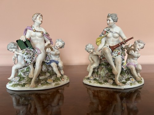 Paar figuren allegorische - figuren,