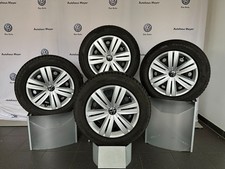 Original VW Stahl Winterkomplettradsatz mit Radzierblenden für VW Touran ab 2016