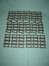 Lego Eisenbahn - 9V Schienen 18 Stück (6 Geraden 4515 + 12 Kurven 4520) !