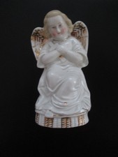 Antiker betender Engel aus