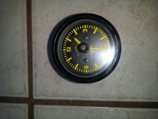 Porsche 944 Uhr gelb 12 Volt