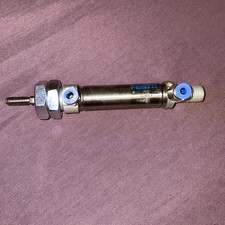 FESTO Pneumatikzylinder DSNU-16-25-PPV-A – Hub 25mm – INKL. ANSCHLÜSSE – TOP!