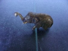 Kleiner Elefant aus Bronze
