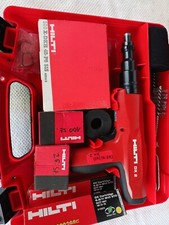 * HILTI  DX 2. BOLZENSETZGERÄT. WIE NEU + VIEL ZUBEHÖR + KOFFER. TOP. ZUSTAND .*