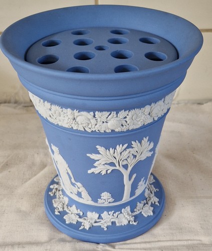 Blaue wedgewood jasperware - blaue, 7"