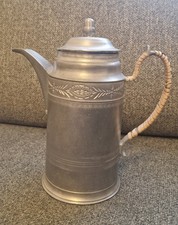 Antike Zinnkanne mit Deckel