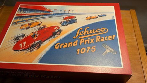 Schuco grand prix racer - grand, 1075