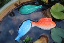 Fisch schwimmend für Teichdeko, L 12 cm, H 6 cm, Keramikfisch wählb. 3 Mod.