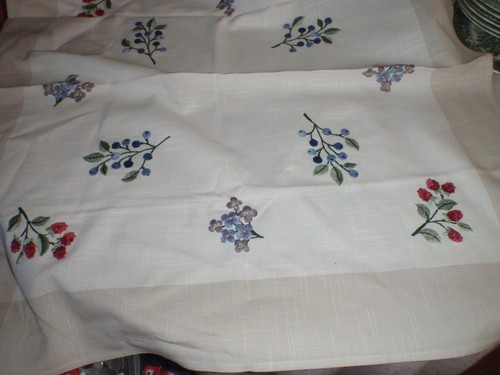 Handgestickte tischdecke - handgestickte,