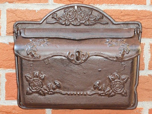 Briefkasten aus gusseisen - briefkasten,