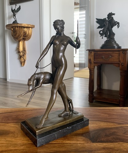 Bronzefigur diana hund - diana,