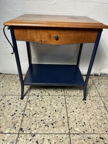 Beistelltisch mit schub holz - beistelltisch,