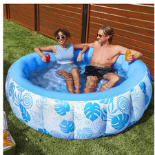 Aufblasbarer Pool mit