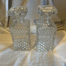 Zwei Whisky Karaffe PbO