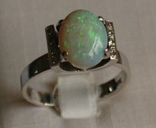 Weißgold Ring Solitär Opal