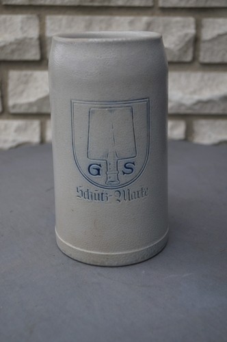 Schöner,alter,geritzter