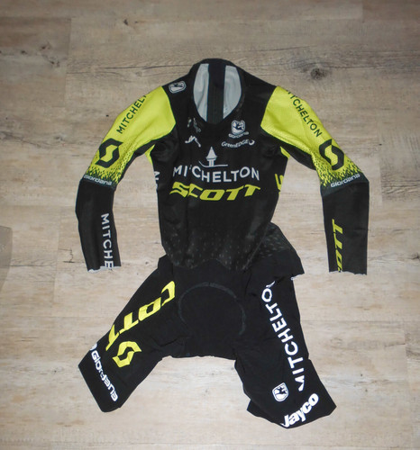 Giordana team mitchelton scott - giordana,