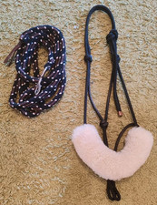 TOLLES KNOTENHALFTER SCHWARZ WARMBLUT MIT ARBEITSSEIL UND LAMMFELL!!!