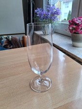 älteres Bierglas, Tulpe