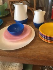 Puppengeschirr Plastik Puppenhaus Teller Schüsseln Kannen DDR Konvolut