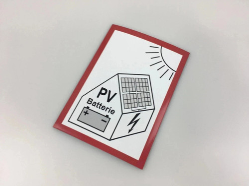 Schild anlage mit - pv-anlage, speicher