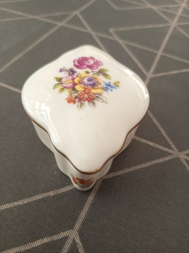 Schmuck bzw pillendose - bzw,