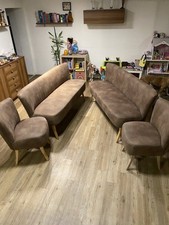 Sitzbank + Sitzsessel für einen Esstisch