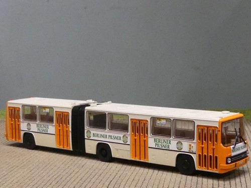 Brekina ikarus 280 02 - 1/87,