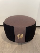 Meditationskissen aus pflegeleichtem Möbelstoff, Füllung Bio-Dinkelspelzen