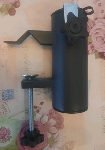 Neuwertiger balkonschirmhalter - neuwertiger,