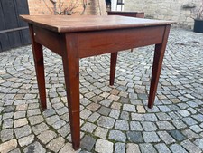 16/8/1224 Tisch Wirtshaustisch