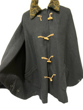 W1  Zeitloser  Poncho Cape Mantel  Wolle /Polyester Gr: 38 / 10