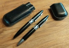 2 Dreh Kugelschreiber mit Etui Stiftetui