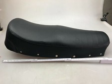 Ältere Moped Motorrad Mokick Sitzbank Sattel Schwarz Nieten Metall Oldtimer 