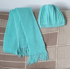 Schal und Mütze Handarbeit Selbst gestrickt in Türkis dick und flauschig