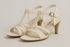 City WALK Sandalen Pumps Gr. 36 wie neu weiß