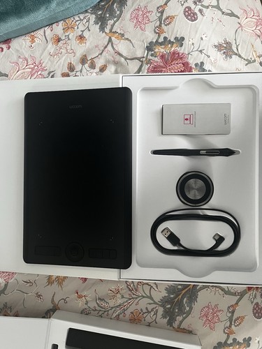 Wacom intuos pro medium - intuos,