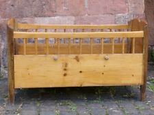 Kinderbett aus Weichholz Wiege um 1820 Babybett