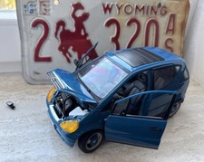 Mercedes-Benz A-Klasse W 168 Bj. 1997 Modellauto 1:18 Maisto, französische Licht