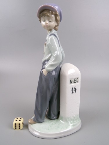 Lladro the wanderer 5400 - the,