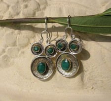 Ω Ohrringe Eule stilisiert