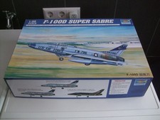 Trumpeter 02232 - Flugzeug F-100D Super Sabre in 1/32, komplett in OVP