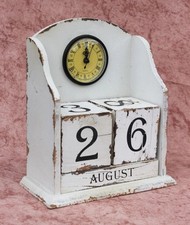 Dauerkalender mit Uhr 14B142