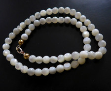 Kette  aus Perlmutt Kugel D-ca 0,5cm länge -ca 45,0cm