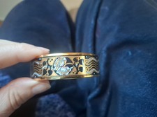 Michaela Frey Armreif